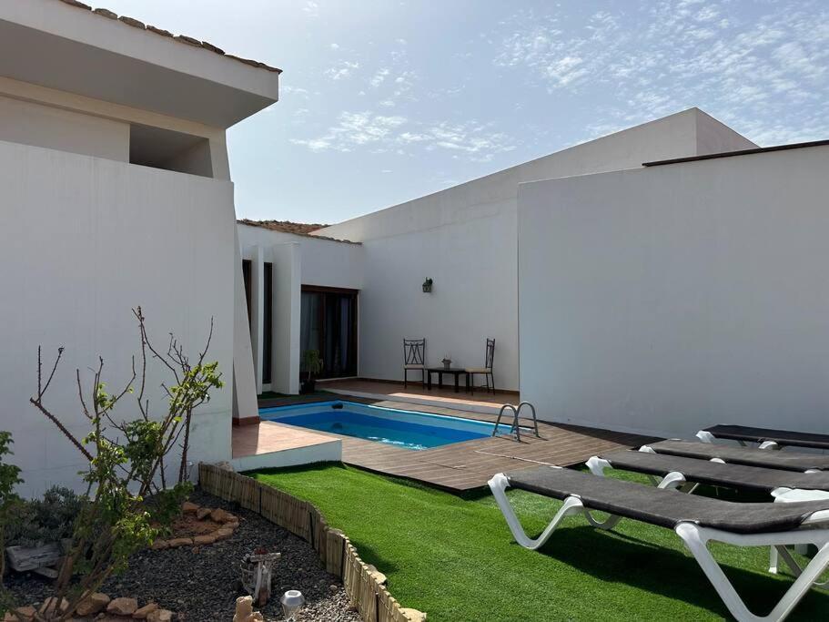 Private Villa With Pool In The Mountains Pájara Екстериор снимка