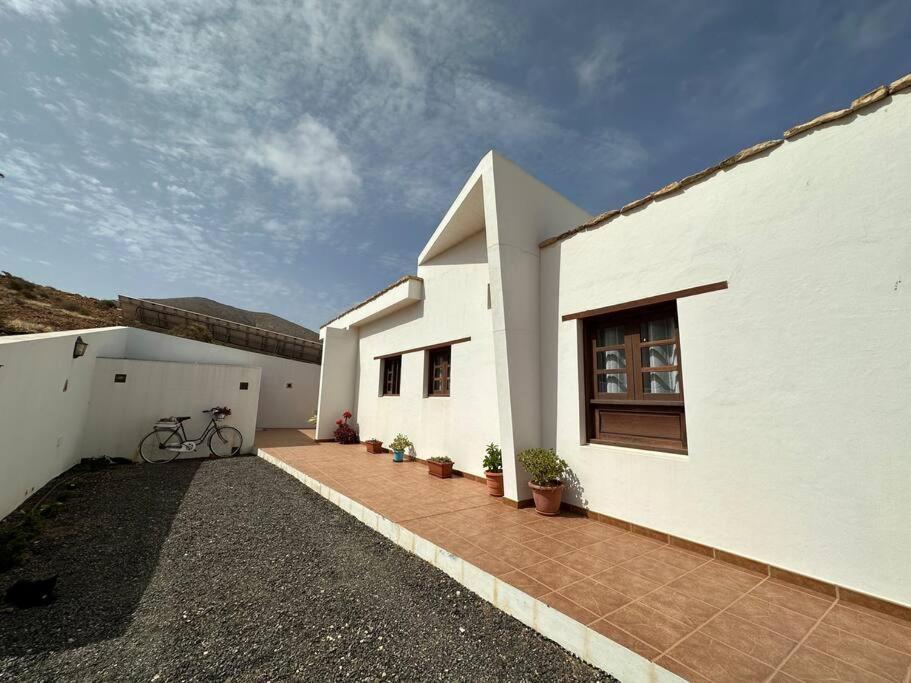 Private Villa With Pool In The Mountains Pájara Екстериор снимка