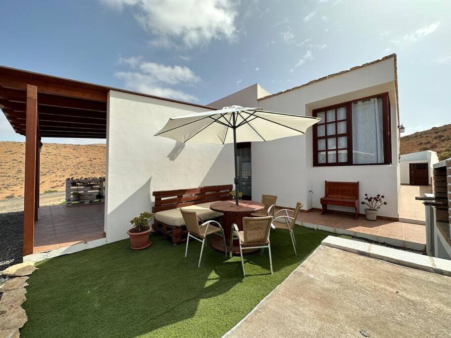 Private Villa With Pool In The Mountains Pájara Екстериор снимка